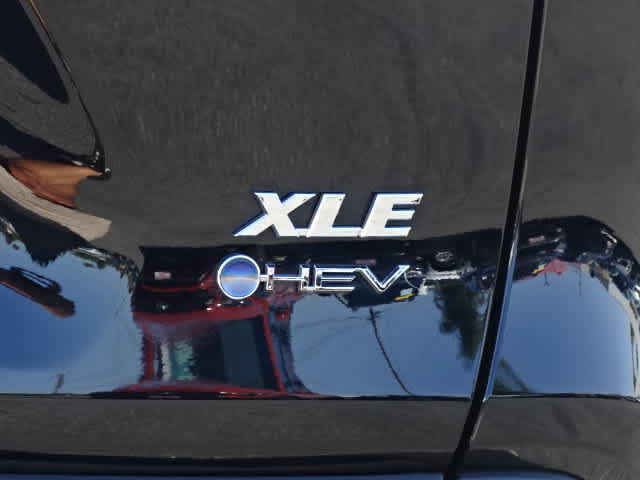 Certified 2025 Toyota RAV4 XLE w/ Convenience Package AWD/4WD image 11