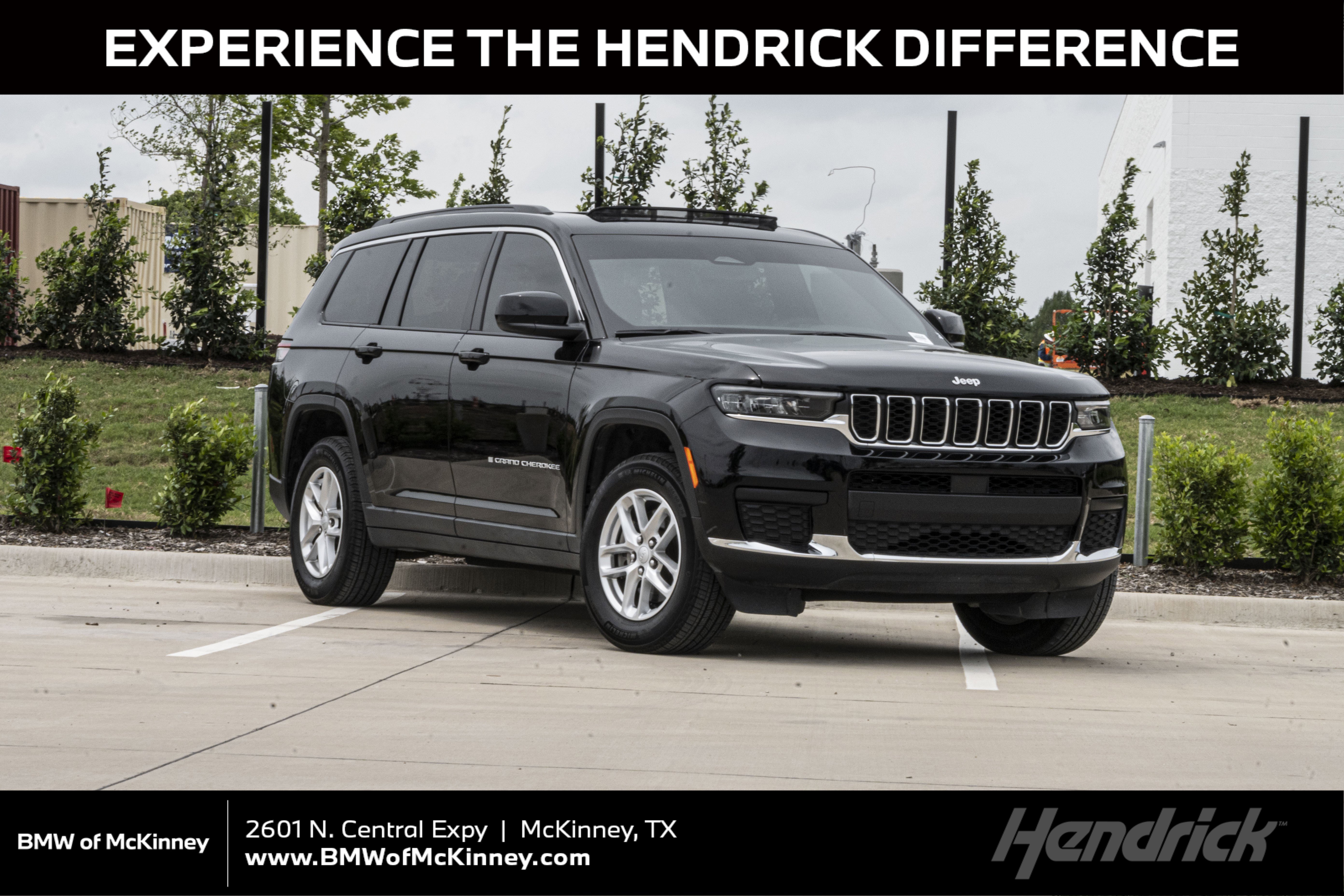 Used 2024 Jeep Grand Cherokee L Laredo w/ Luxury Tech Group I AWD/4WD image 1