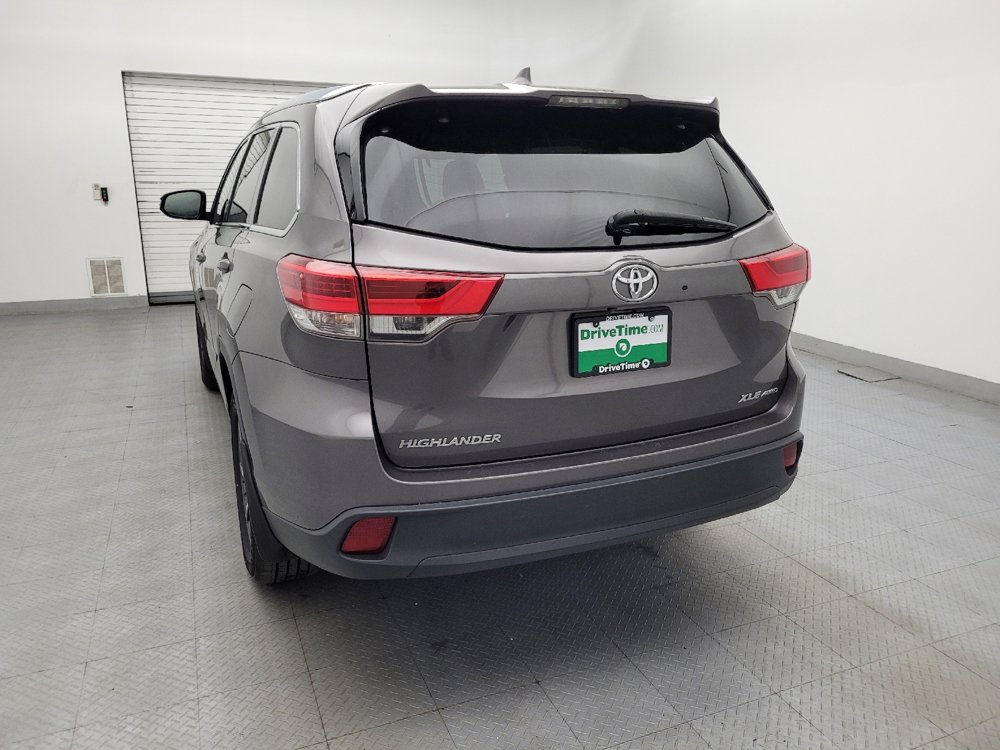 Used 2019 Toyota Highlander XLE AWD/4WD image 6
