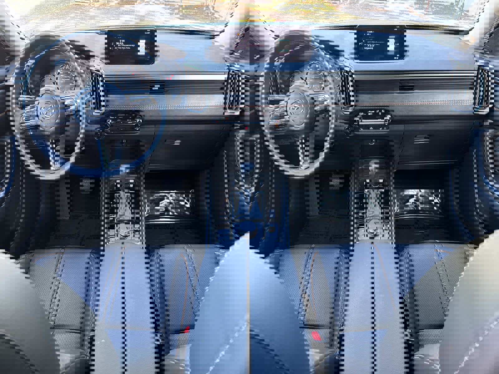 Certified 2025 MAZDA CX-50 AWD 2.5 Hybrid w/ Premium Pkg image 16