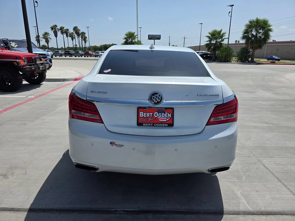 Used 2016 Buick LaCrosse Leather w/ Experience Buick Package FWD image 7