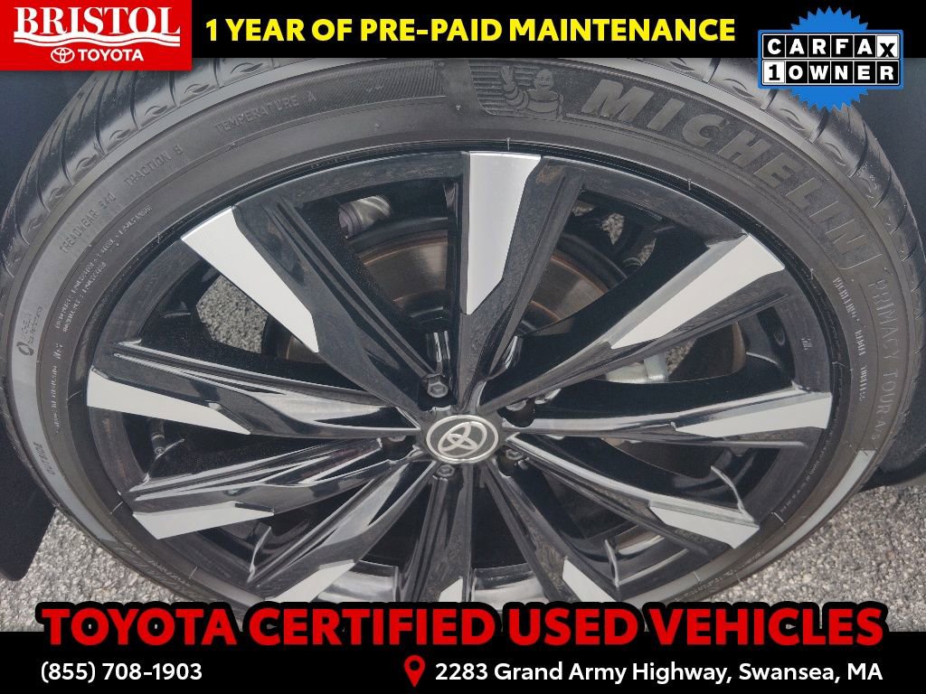 Used 2024 Toyota Crown Platinum AWD/4WD image 12