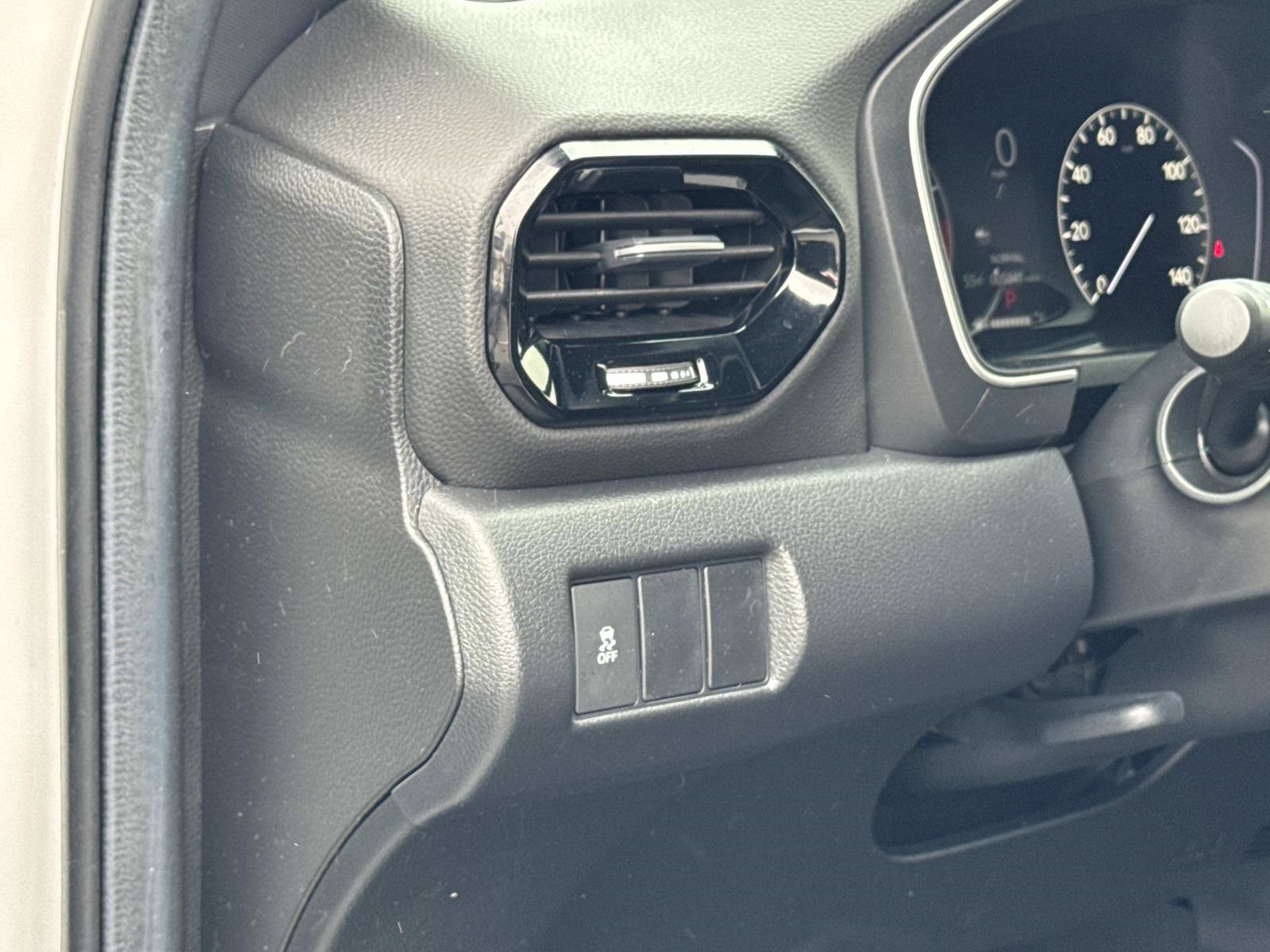 Used 2025 Honda Pilot Sport image 12