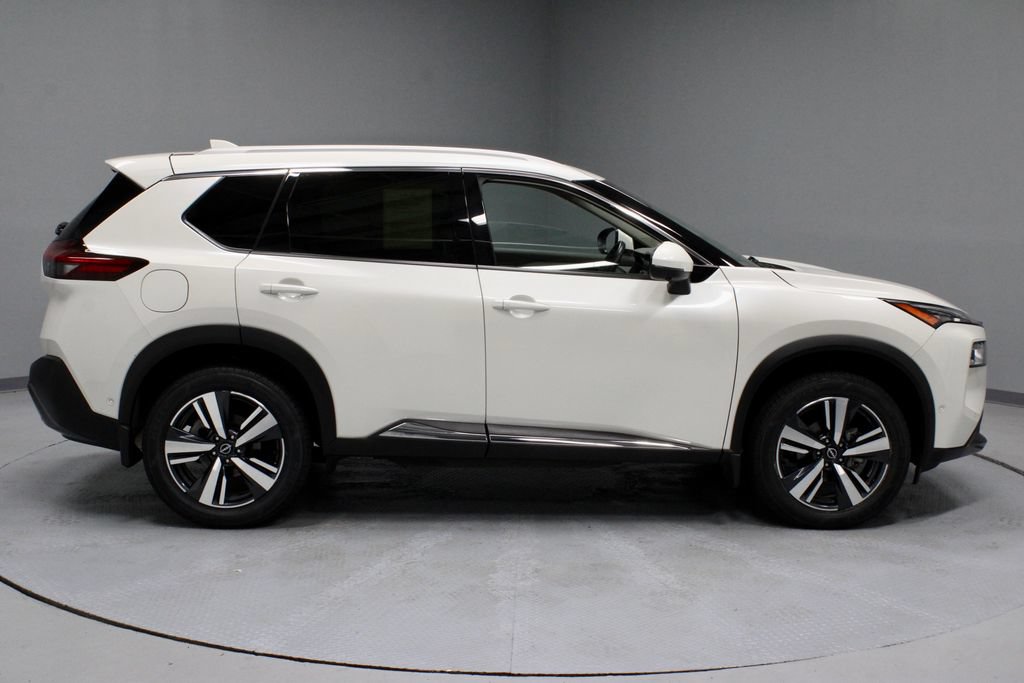 Certified 2023 Nissan Rogue SL w/ SL Premium Package AWD/4WD image 9