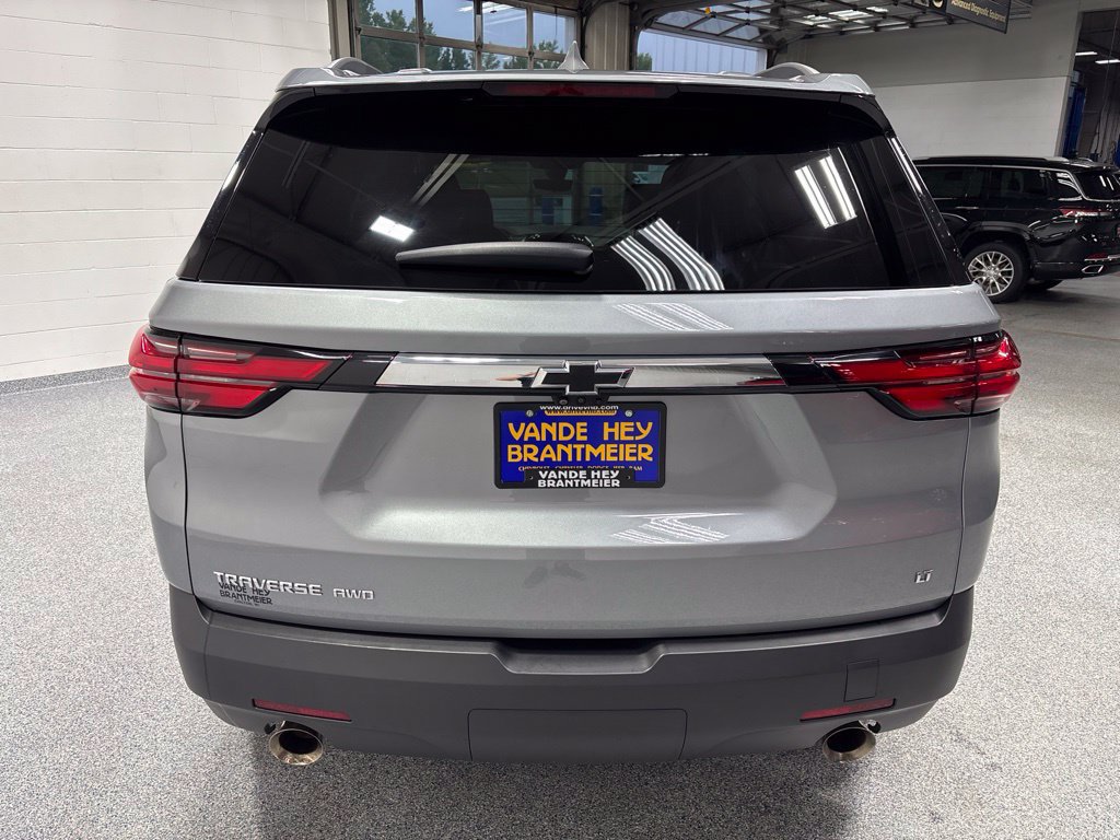 Used 2023 Chevrolet Traverse LT w/ LT Premium Package AWD/4WD image 6