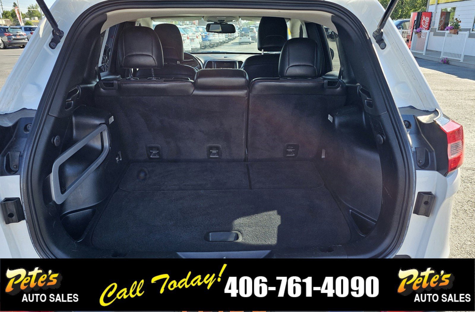 Used 2016 Jeep Cherokee Trailhawk image 9