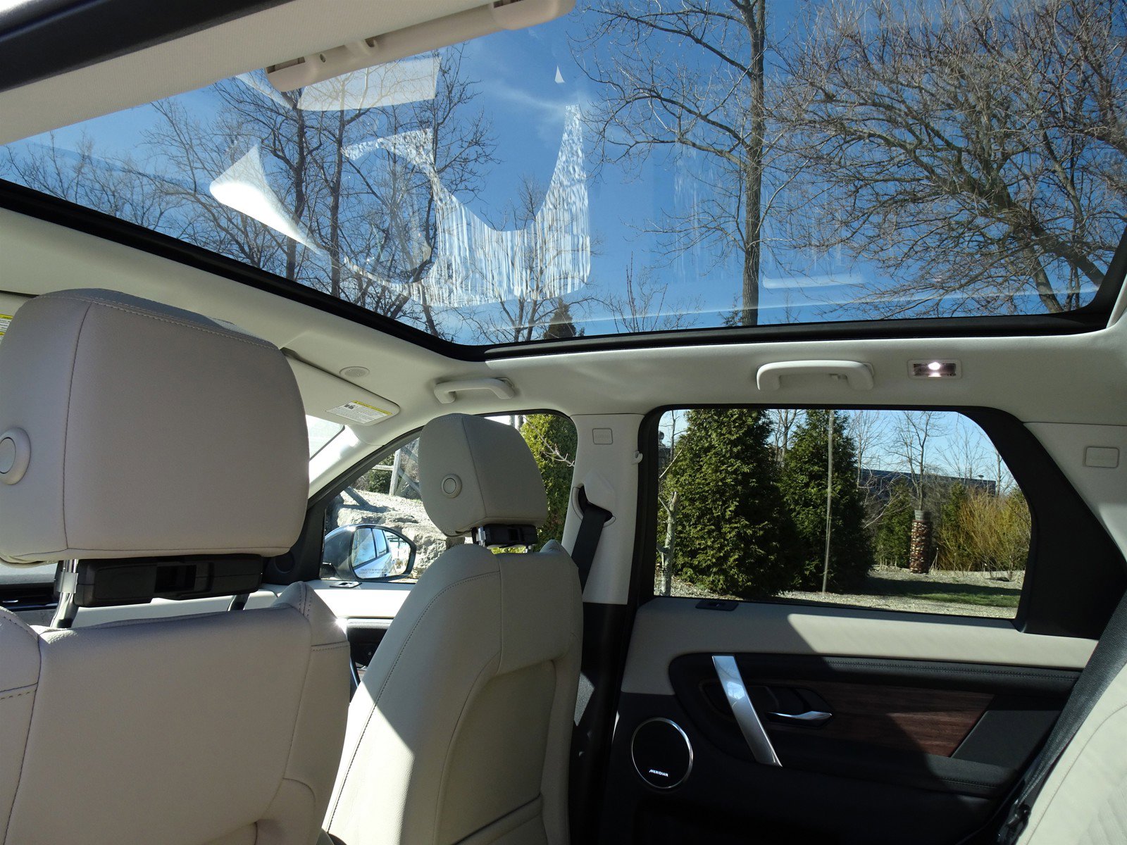 New 2025 Land Rover Discovery Sport S image 24