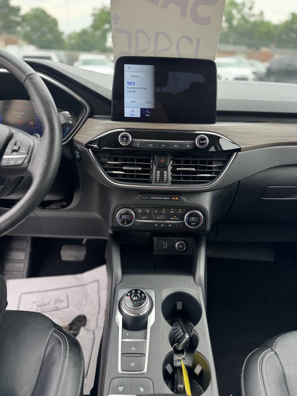 Used 2020 Ford Escape Titanium image 11