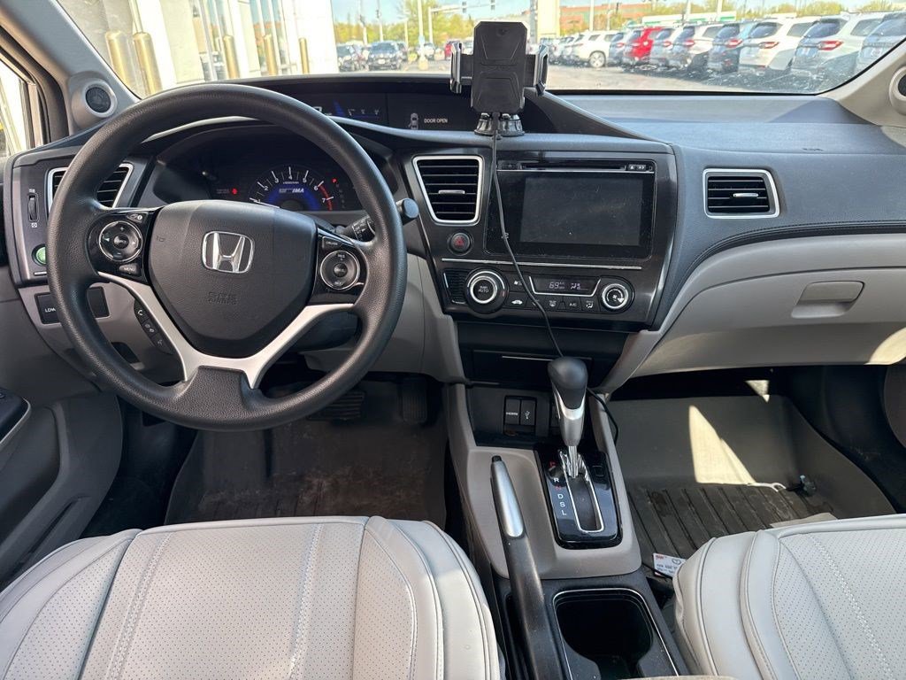 Used 2015 Honda Civic Hybrid Sedan image 5