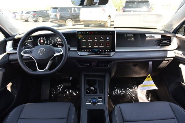New 2026 Volkswagen Tiguan SE image 7
