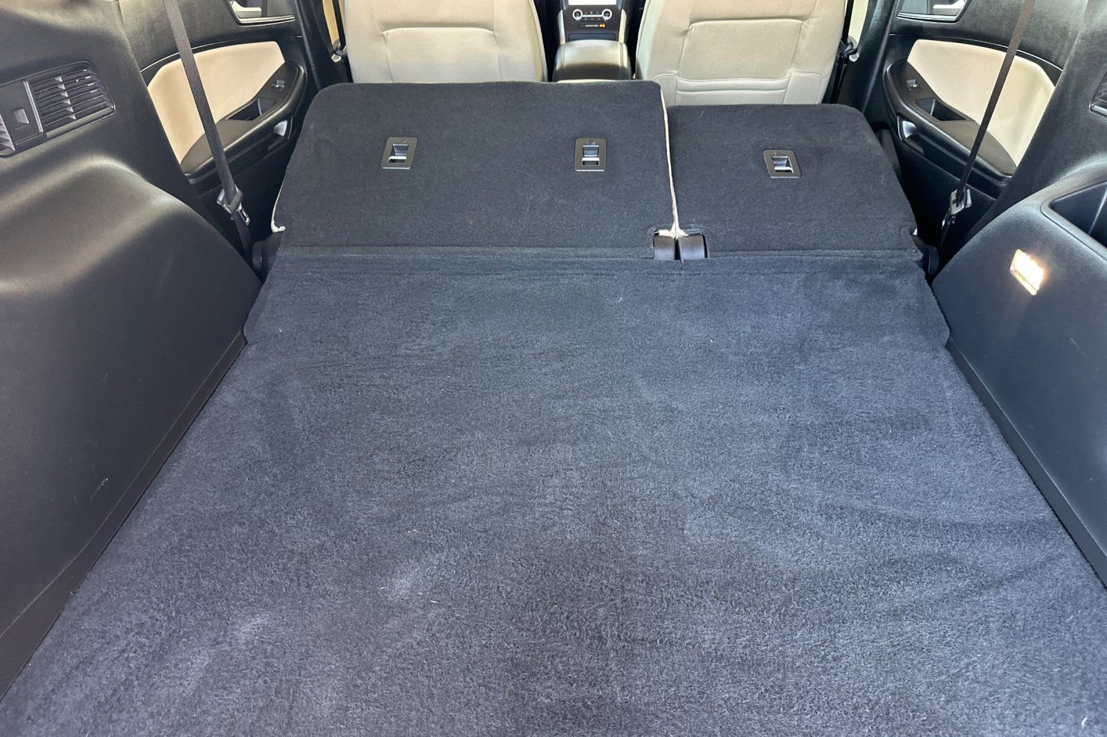 Used 2024 Ford Edge SE image 15