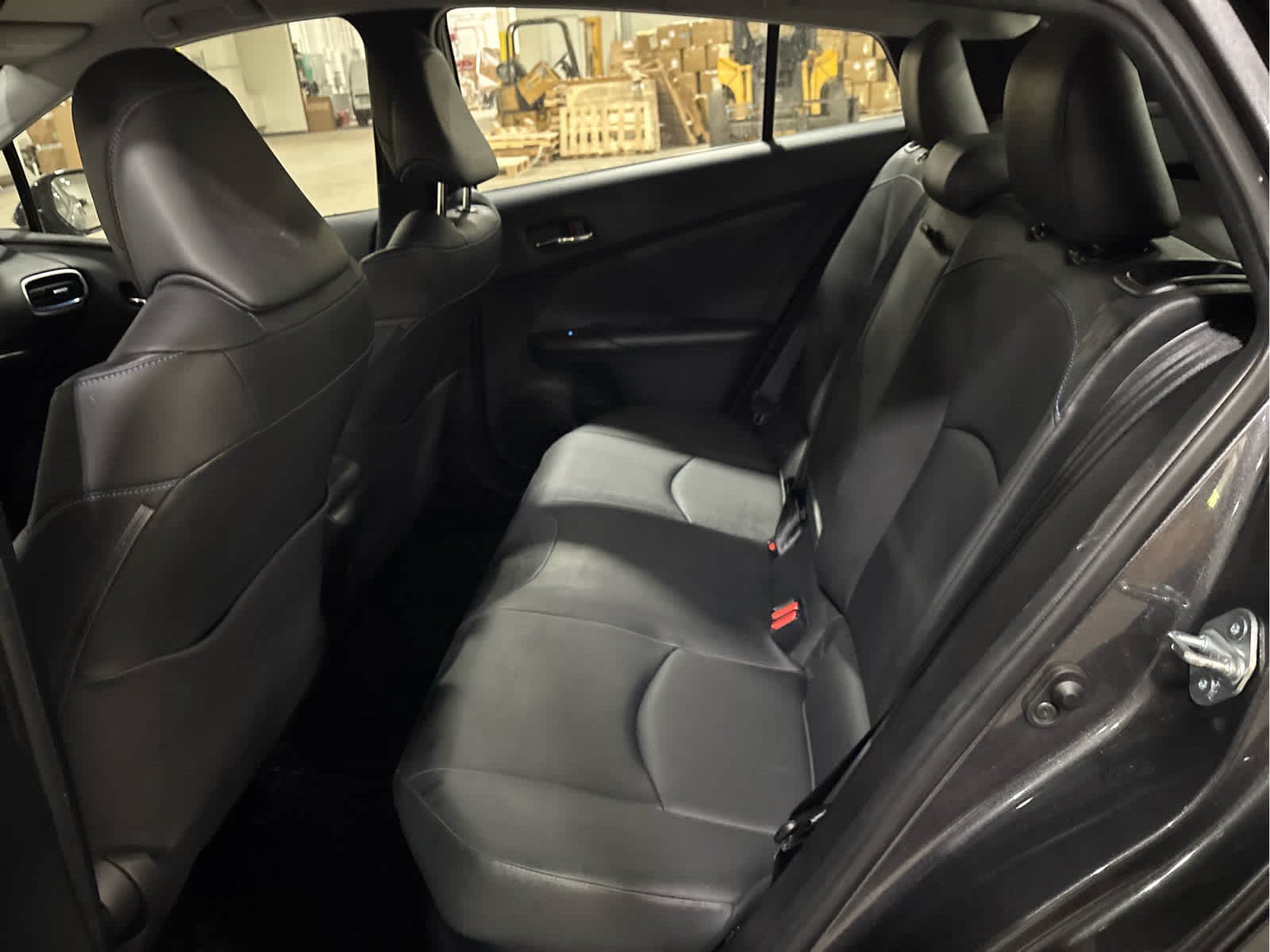 Used 2017 Toyota Prius Three Touring FWD image 8