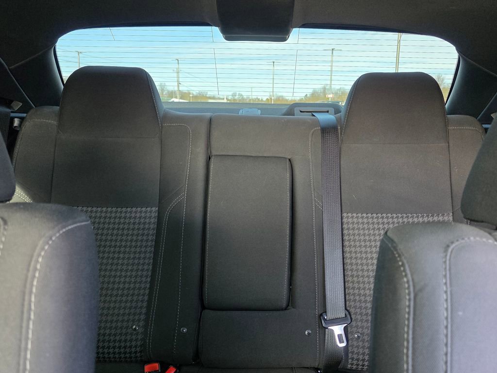 Used 2015 Dodge Challenger R/T w/ Quick Order Package 22B R/T image 27