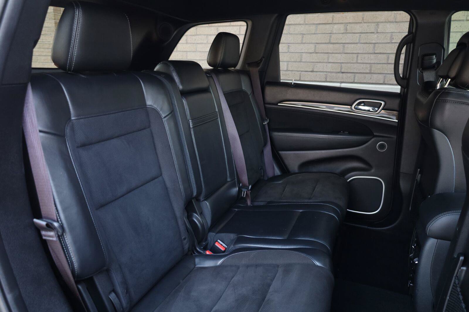 Used 2020 Jeep Grand Cherokee SRT AWD/4WD image 24