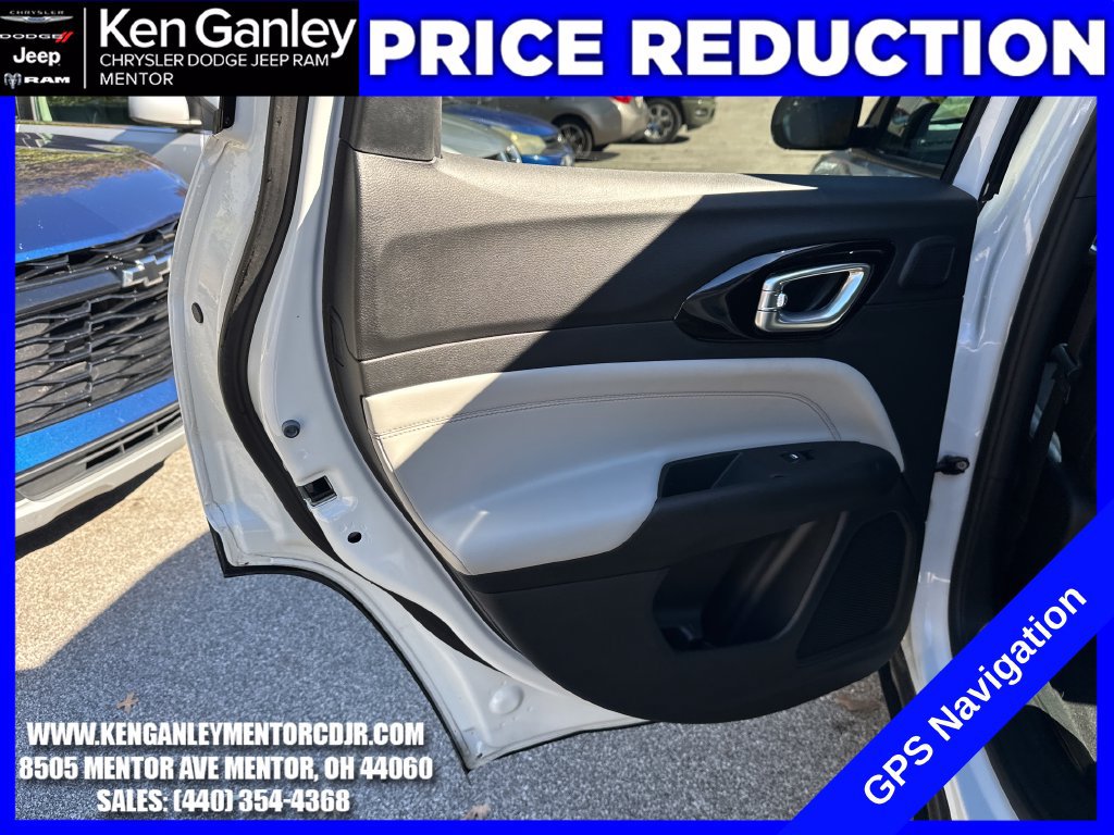 Used 2023 Jeep Compass Limited w/ Sun and Sound Group AWD/4WD image 23