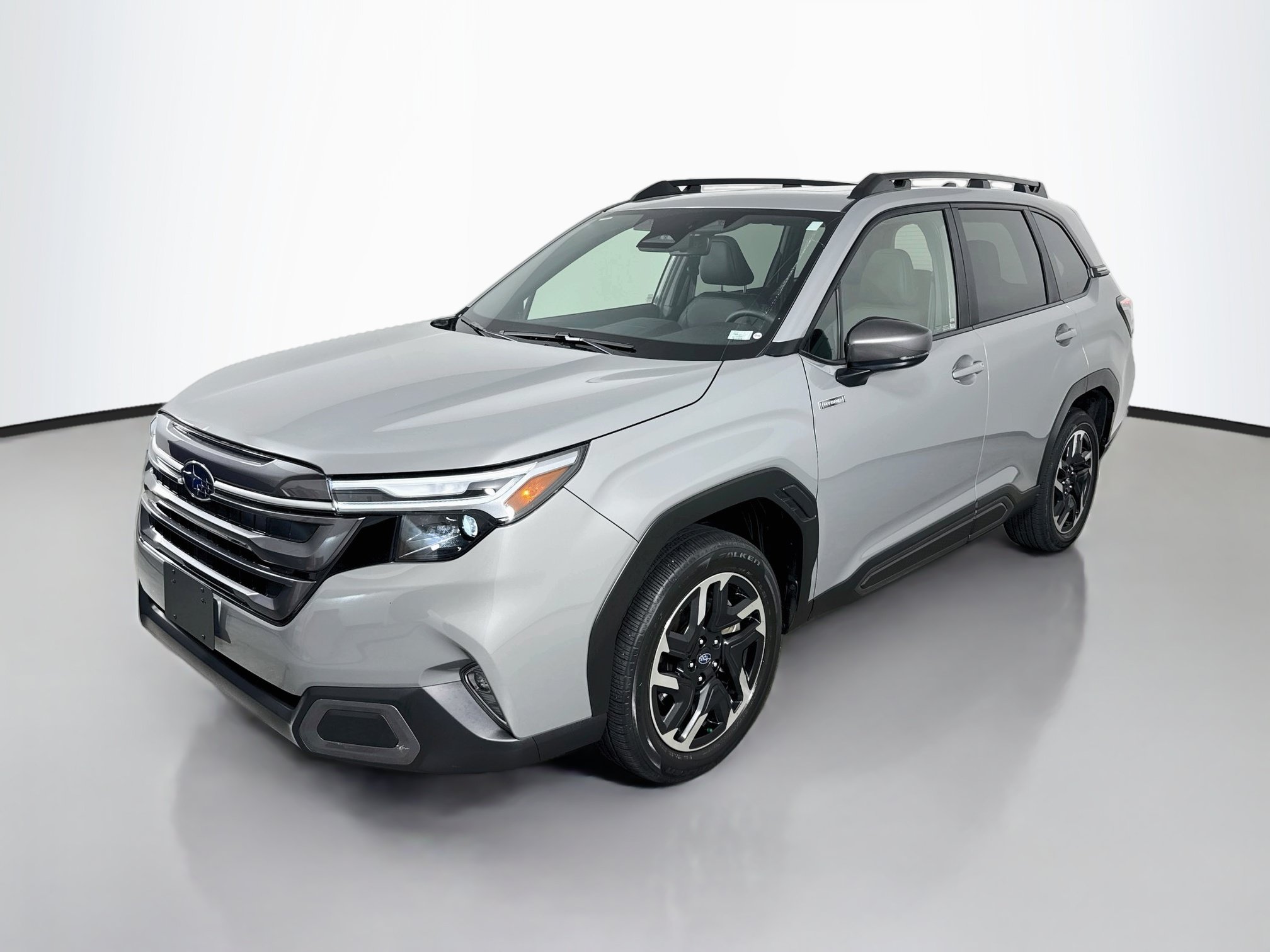 Used 2025 Subaru Forester Limited AWD/4WD image 3