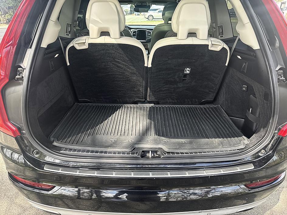Used 2021 Volvo XC90 T6 Momentum w/ Climate Package image 24