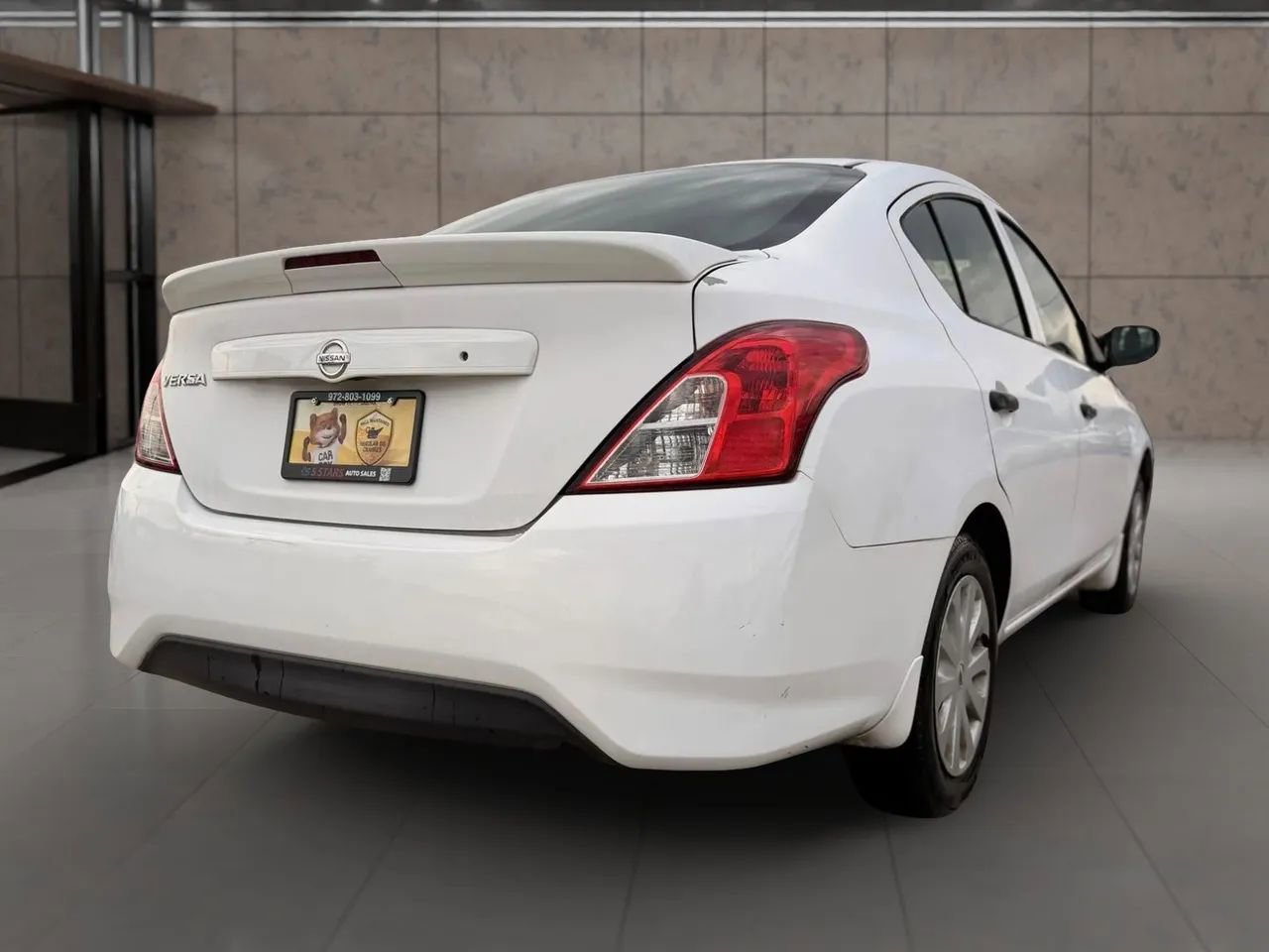Used 2018 Nissan Versa S Plus image 12