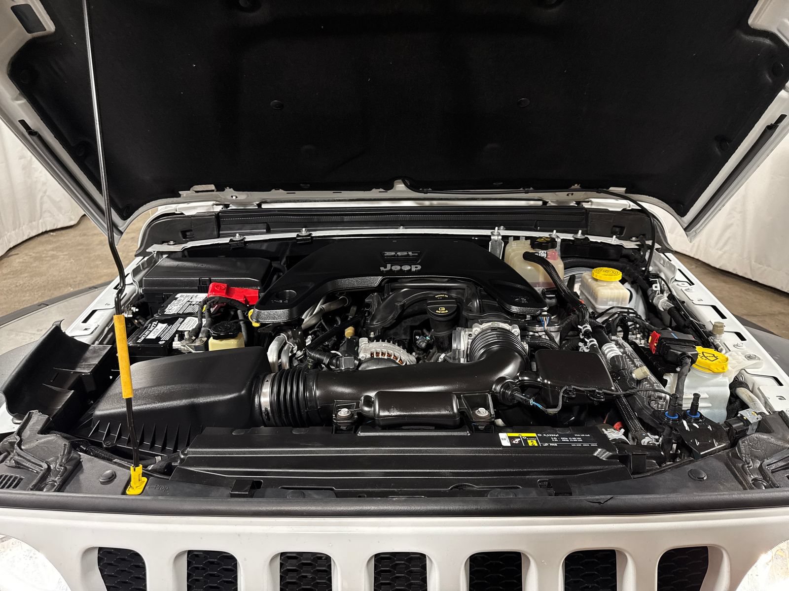 Used 2018 Jeep Wrangler Unlimited Sport S AWD/4WD image 27
