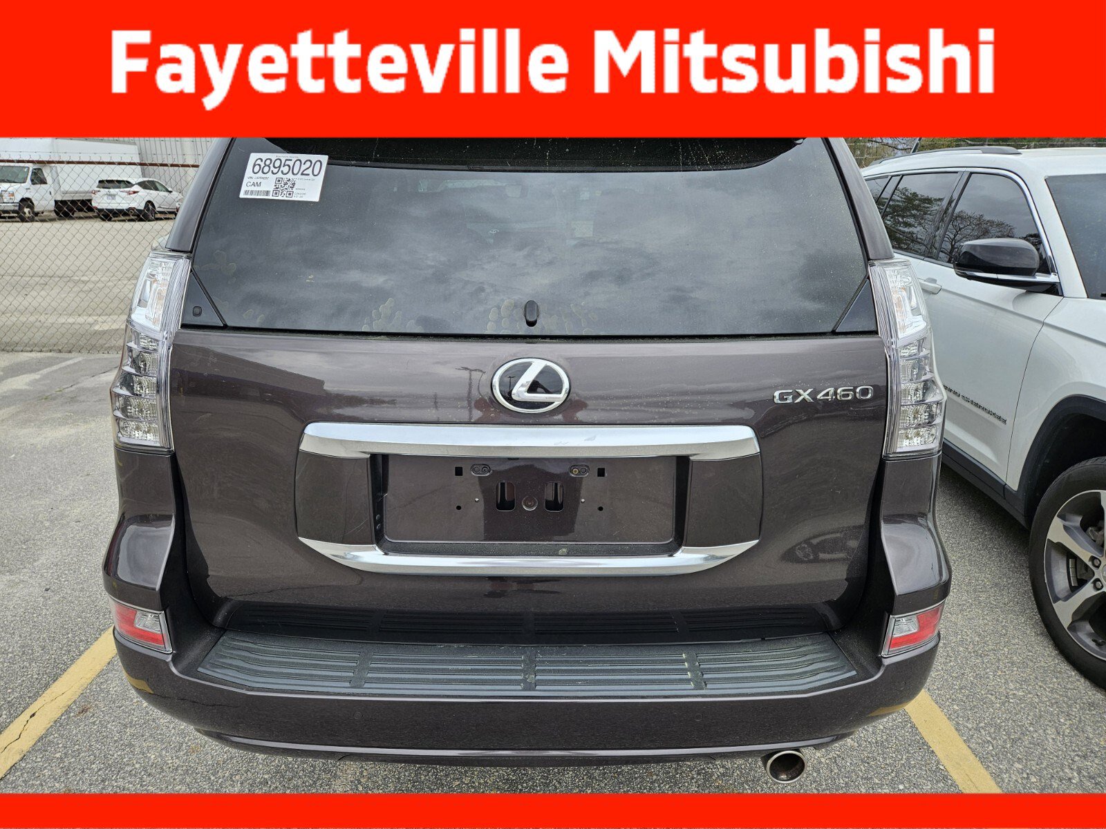 Used 2020 Lexus GX 460 Premium w/ Premium Package image 11