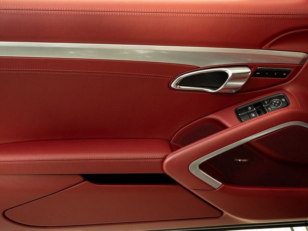 Certified 2024 Porsche 718 Cayman Style Edition image 6