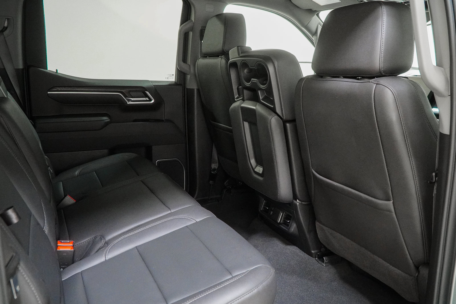 Used 2026 GMC Sierra 1500 SLT AWD/4WD image 41