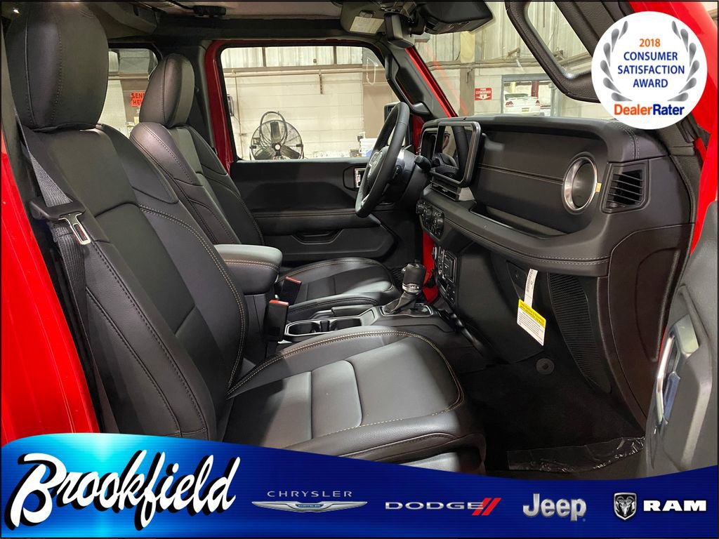 New 2025 Jeep Wrangler Sahara image 21