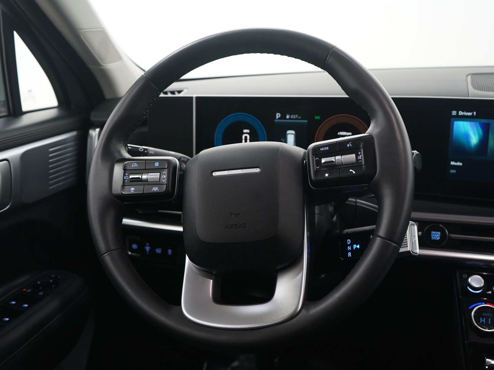 Used 2025 Hyundai Santa Fe SEL image 20