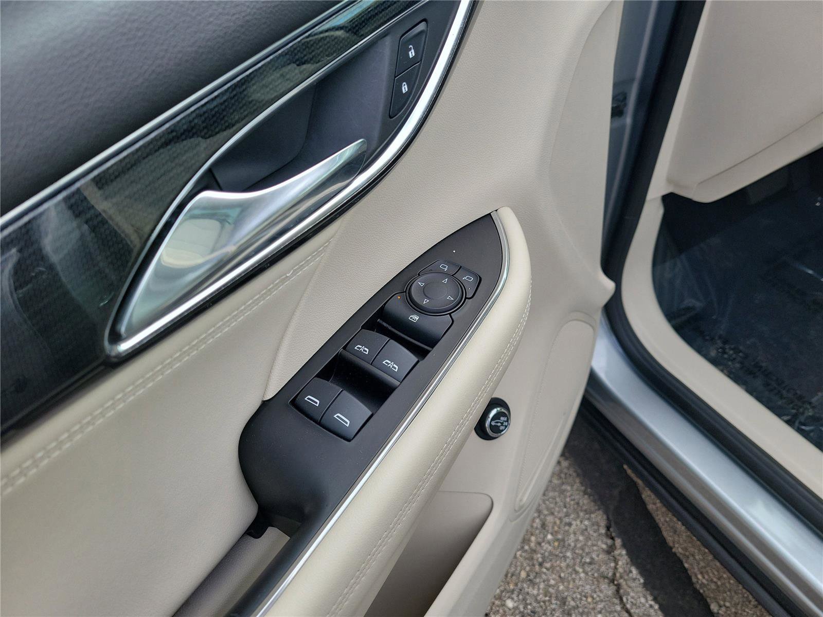 Used 2023 Buick Envision Preferred image 20