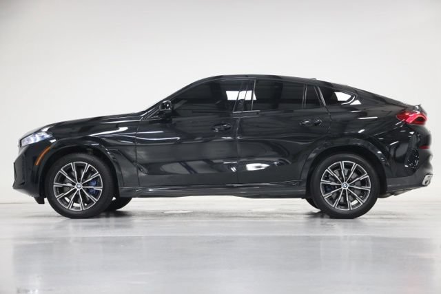 Used 2025 BMW X6 M60i w/ Parking Assistance Package AWD/4WD image 13