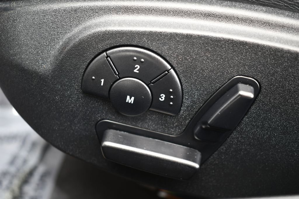 Used 2007 Mercedes-Benz SLK 55 AMG image 27