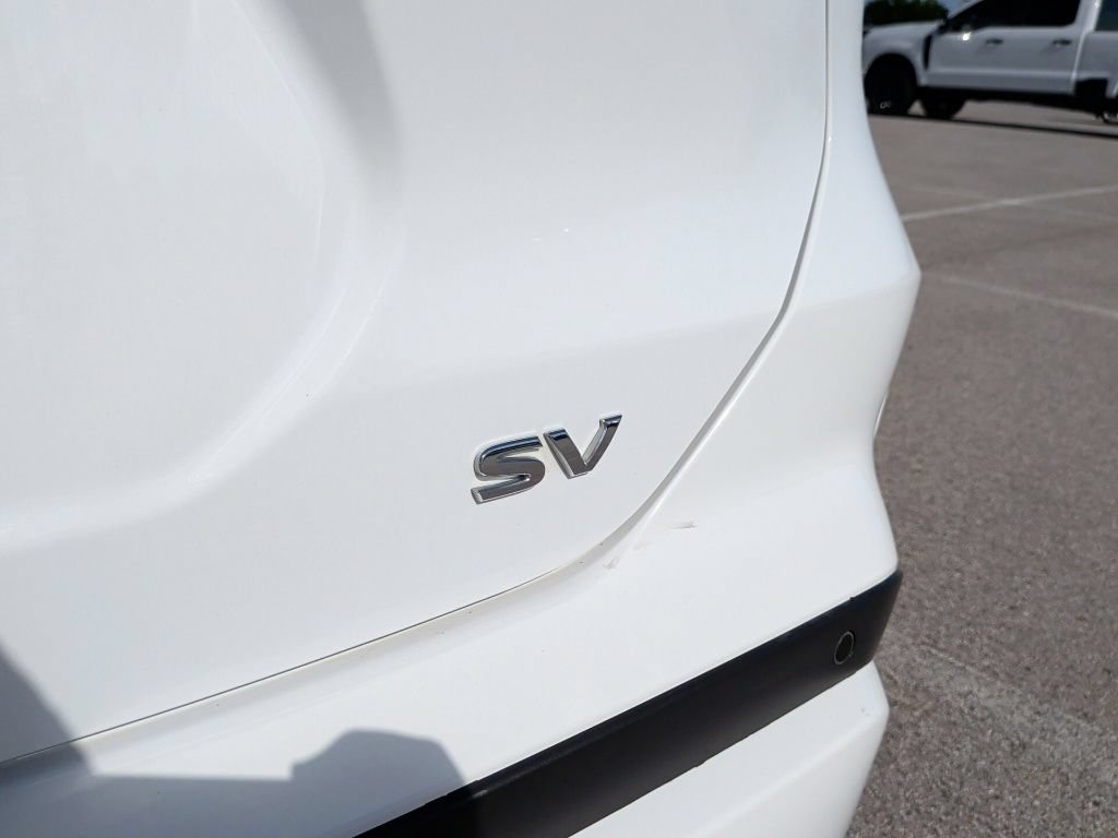 Used 2023 Nissan Kicks SV FWD image 36