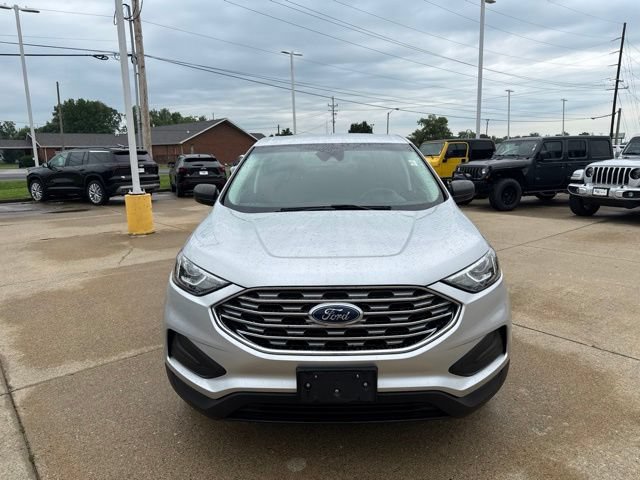 Used 2019 Ford Edge SE FWD image 2