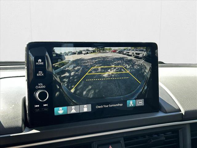 New 2025 Honda Pilot Touring image 13