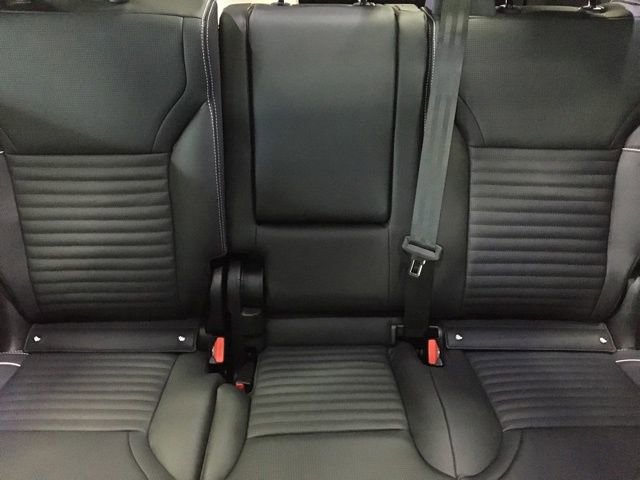 New 2023 Land Rover Discovery Metropolitan Edition image 22