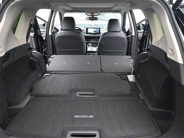 New 2026 Nissan Rogue Platinum image 12