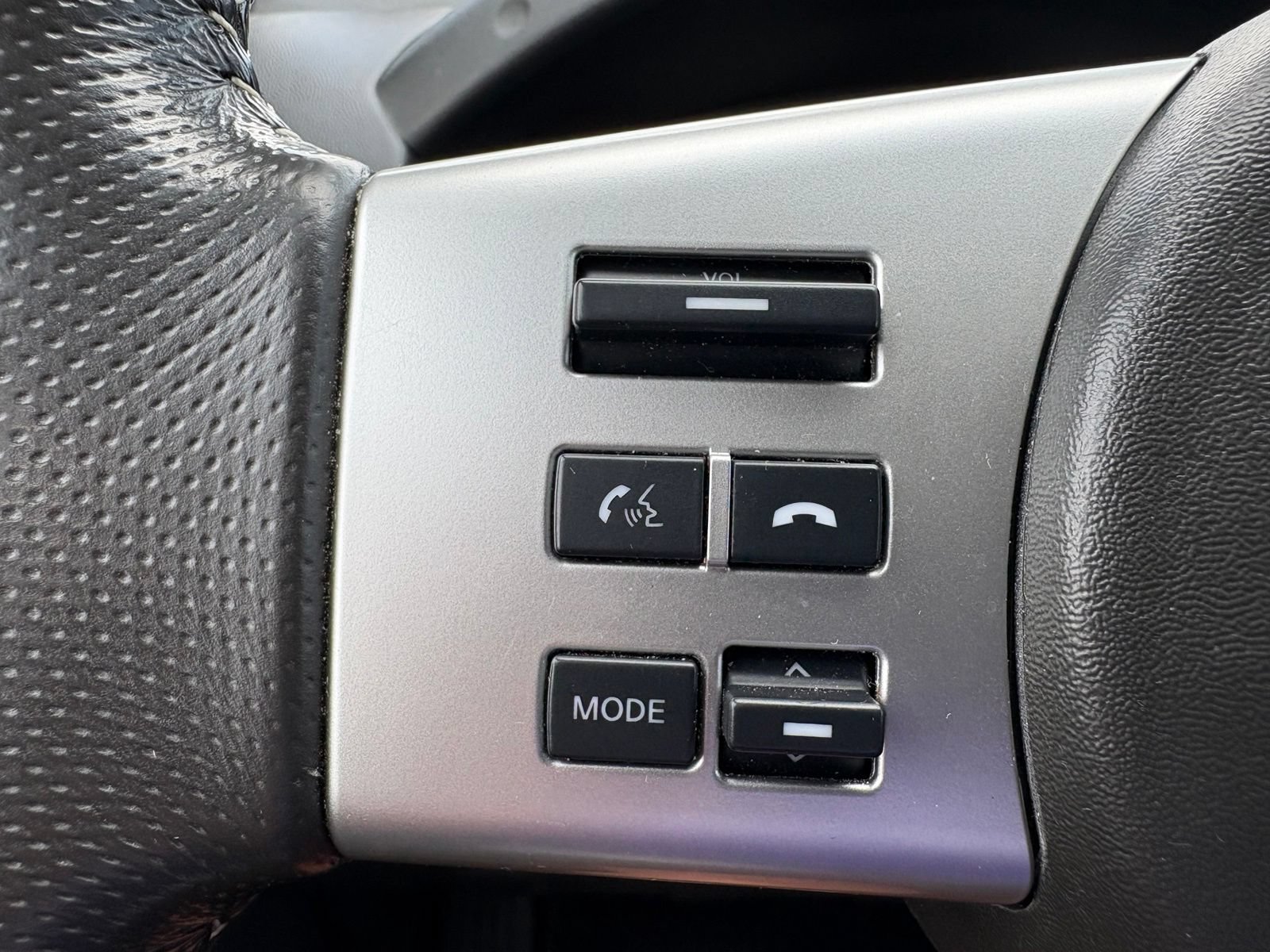 Used 2019 Nissan Frontier PRO-4X AWD/4WD image 15