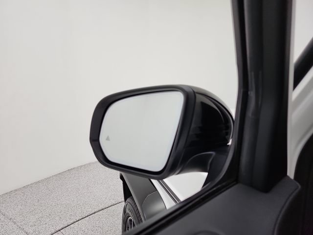 Used 2023 Mercedes-Benz G 550 image 23
