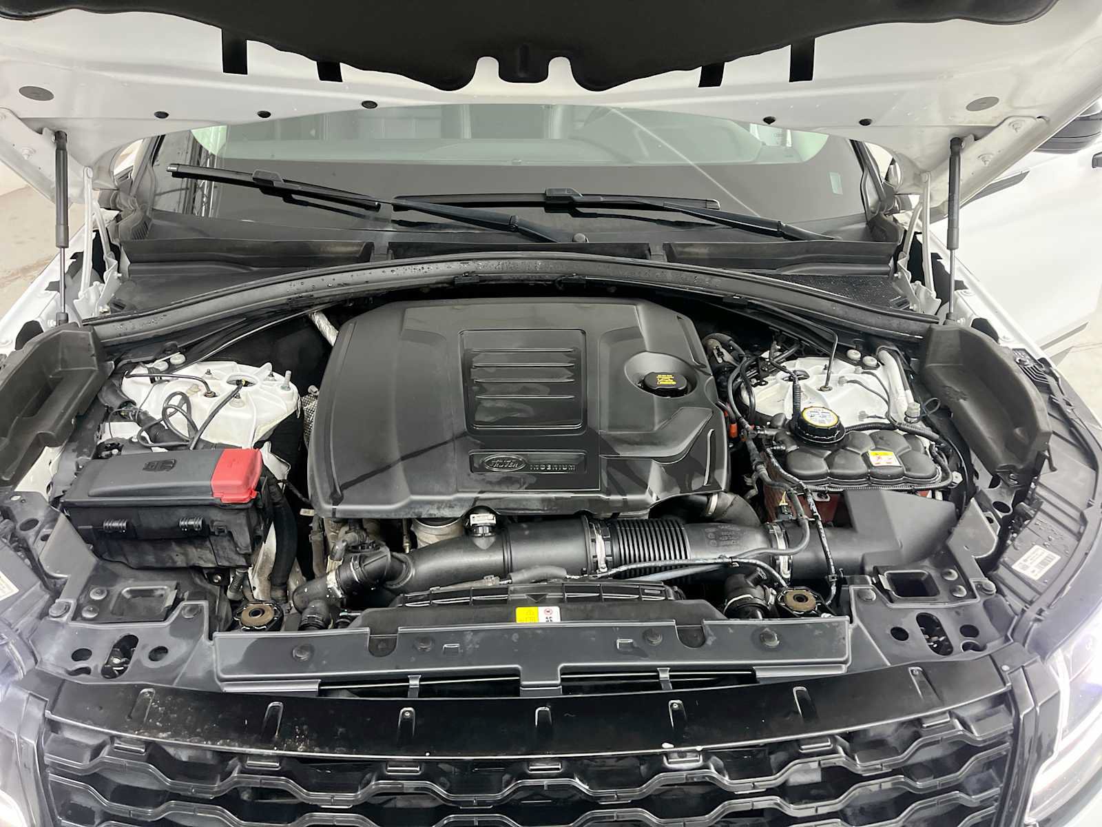 Used 2021 Land Rover Range Rover Velar R-Dynamic S AWD/4WD image 24