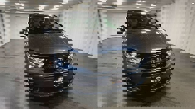 Used 2025 Honda Odyssey Elite image 3