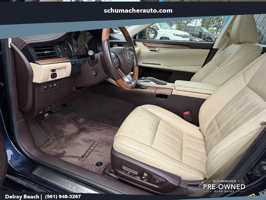 Used 2018 Lexus ES 300h w/ Luxury Package FWD image 11