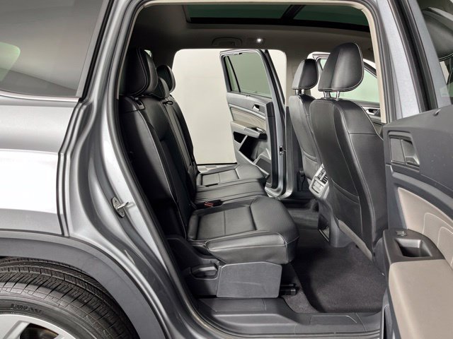 Used 2023 Volkswagen Atlas SE w/ Panoramic Sunroof Package FWD image 51