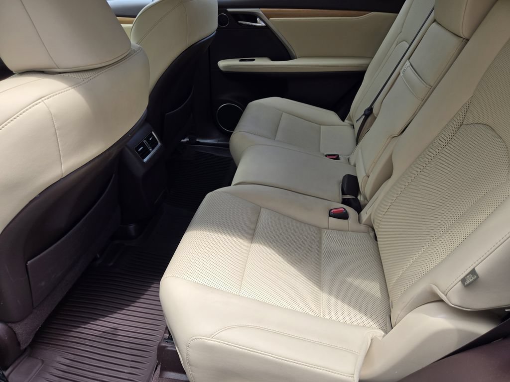 Used 2020 Lexus RX 350L Premium w/ Premium Package AWD/4WD image 19