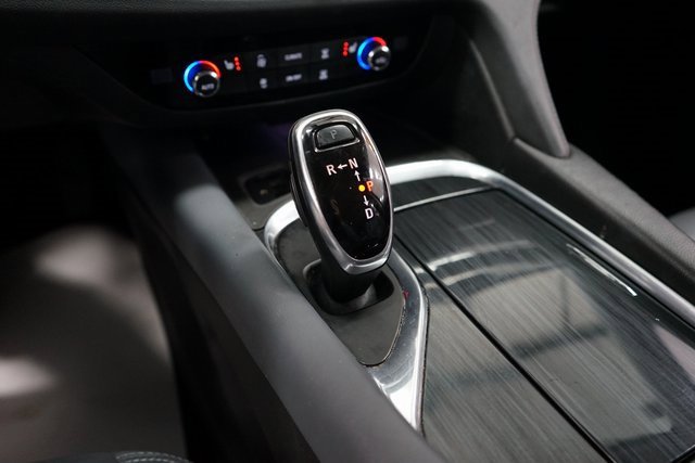 Used 2020 Buick Enclave Essence image 39