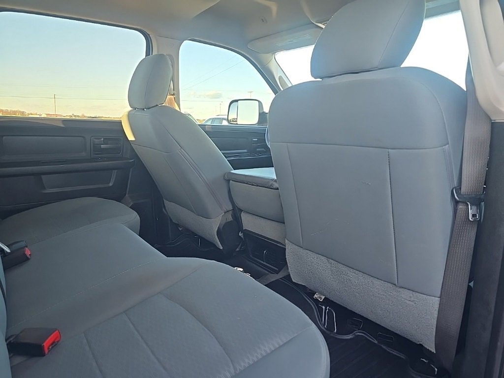 Used 2018 RAM 2500 Tradesman w/ Chrome Appearance Group image 19