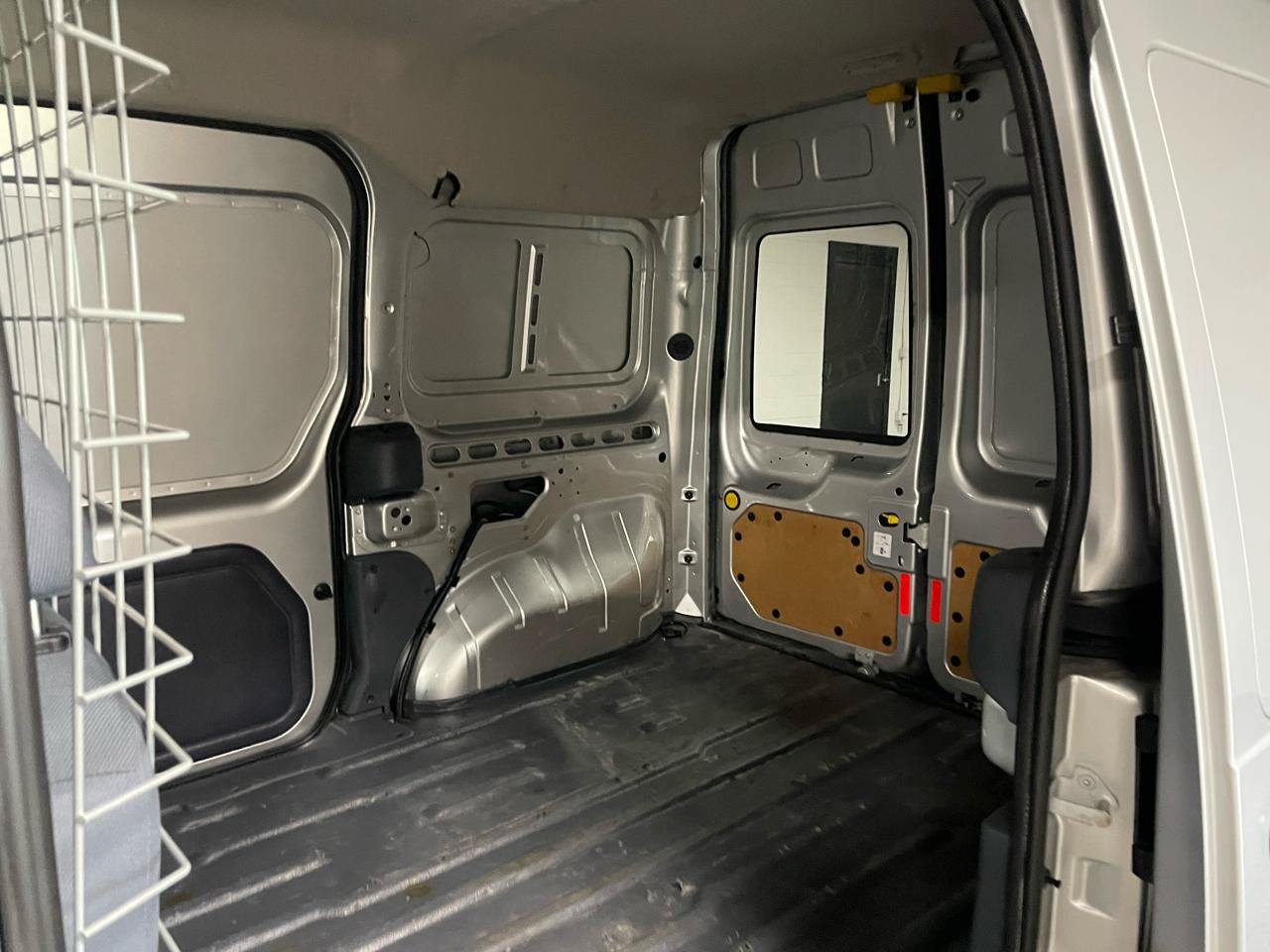 Used 2013 Ford Transit Connect XL FWD image 16