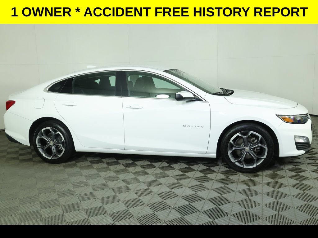 Used 2024 Chevrolet Malibu LT FWD image 2