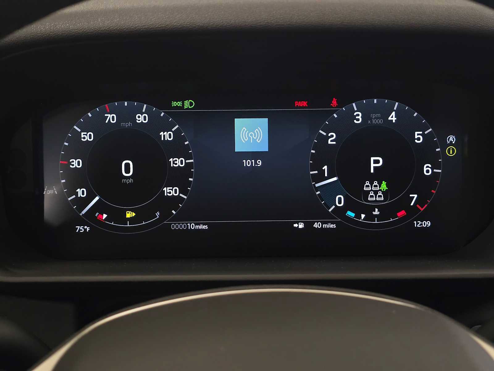 New 2026 Land Rover Discovery S AWD/4WD image 24