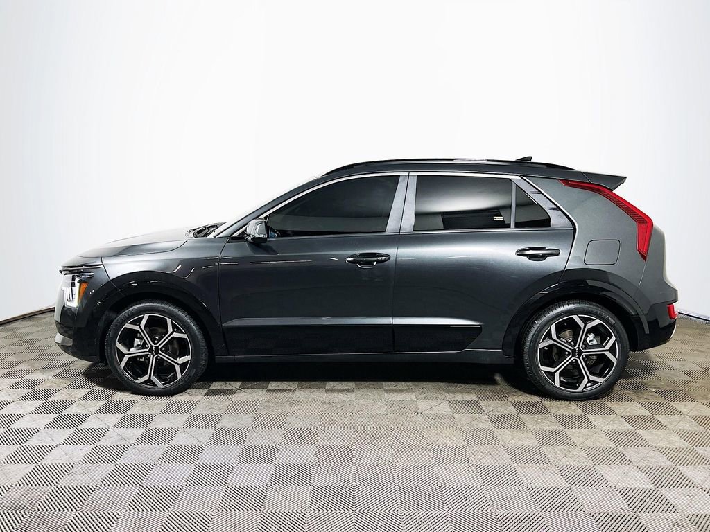 Used 2024 Kia Niro EX Touring FWD image 4