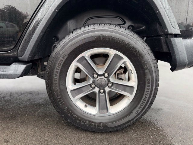 Used 2019 Jeep Wrangler Unlimited Sahara AWD/4WD image 29